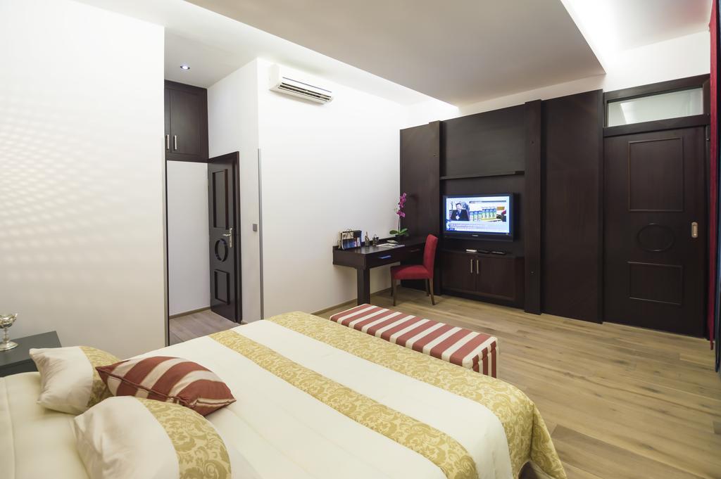 Luxury Apartments Pricna Praha Bagian luar foto