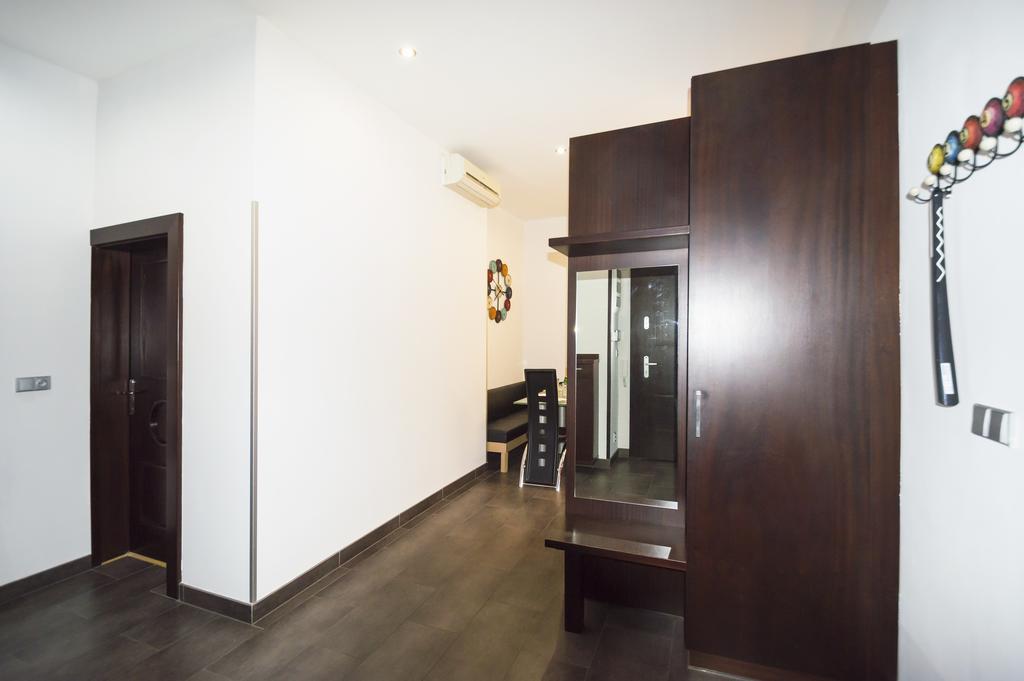 Luxury Apartments Pricna Praha Bagian luar foto