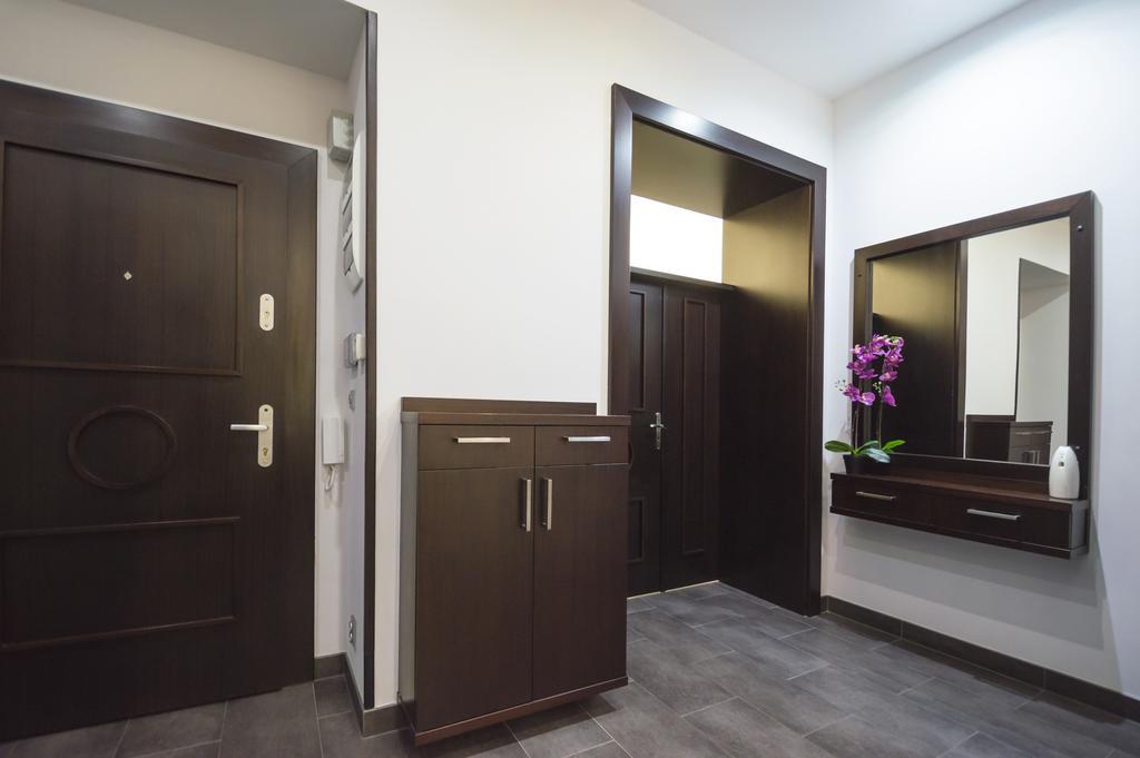Luxury Apartments Pricna Praha Bagian luar foto